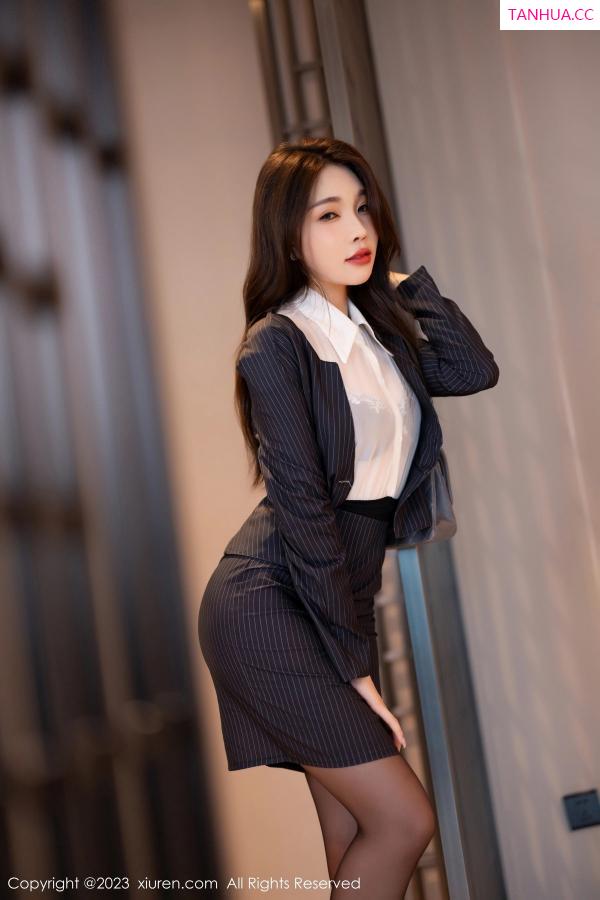 陈芝 芝芝Booty [XiuRen]高清写真图 2023.10.13 No.7508 徐莉芝Booty 美臀制服第20张图片
